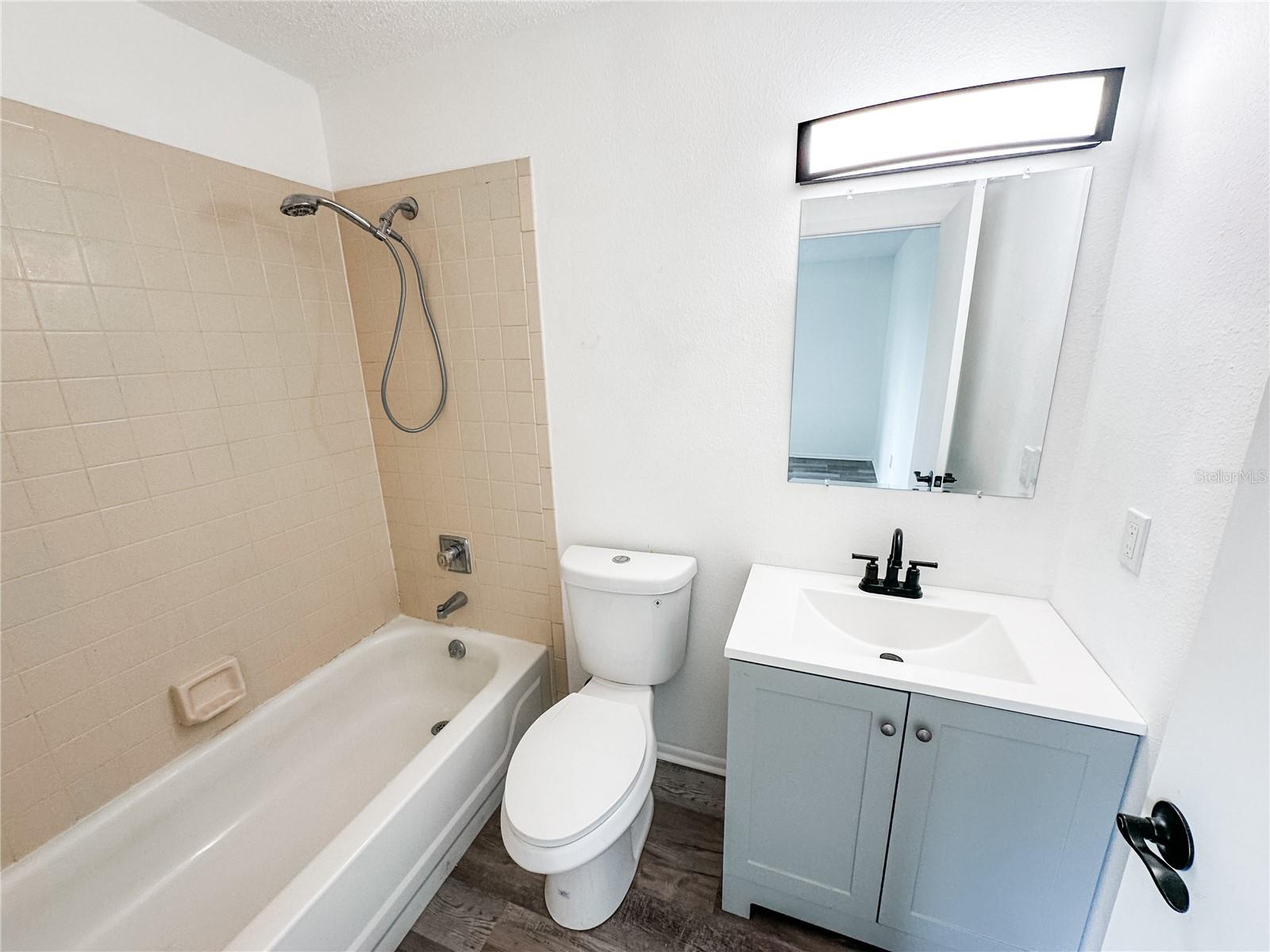 GREENFIELDS UN #1 - Residential Lease