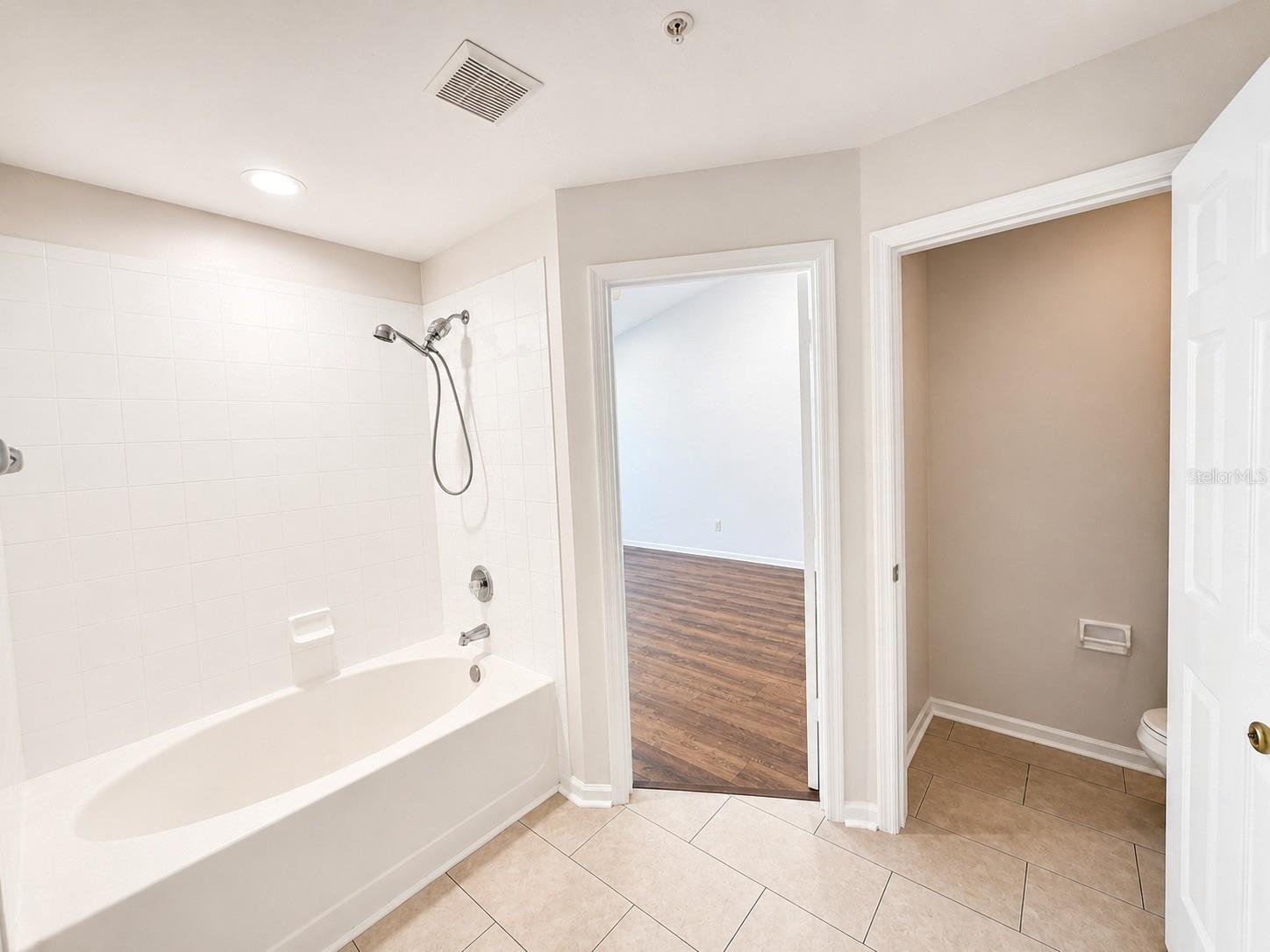 VISTAS/STONEBRIDGE PLACE PH 08 - Residential Lease