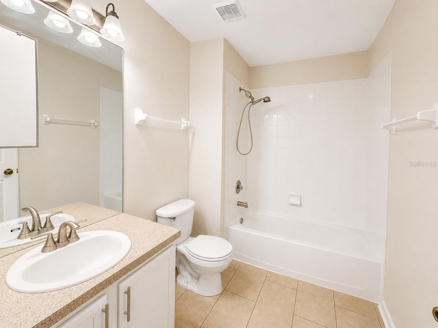 VISTAS/STONEBRIDGE PLACE PH 08 - Residential Lease