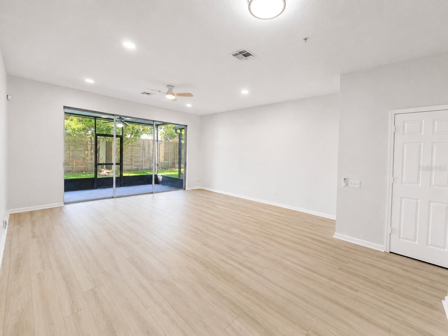 VISTAS/STONEBRIDGE PLACE PH 08 - Residential Lease