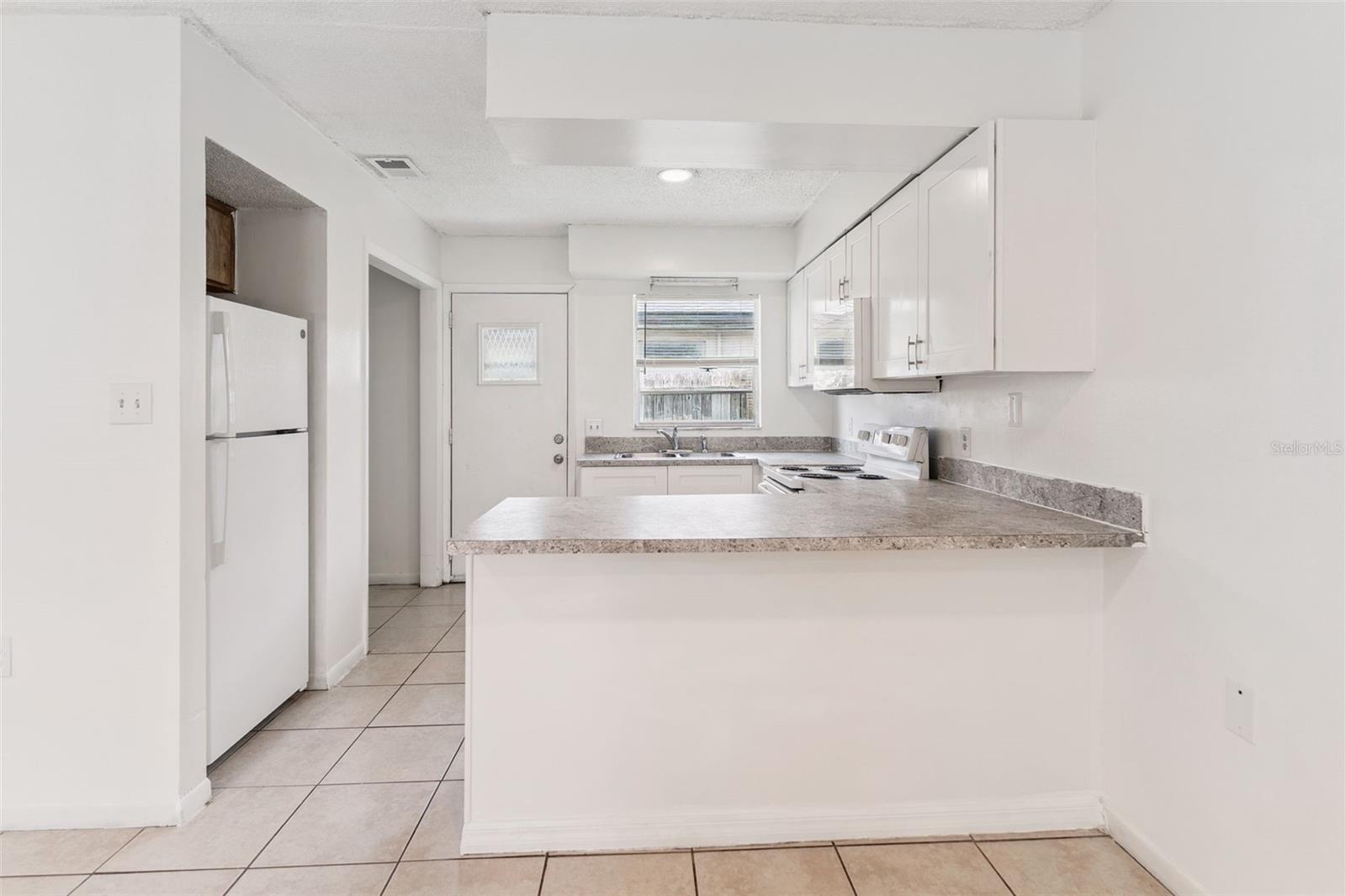 SECRET COVE SUB - Residential Lease