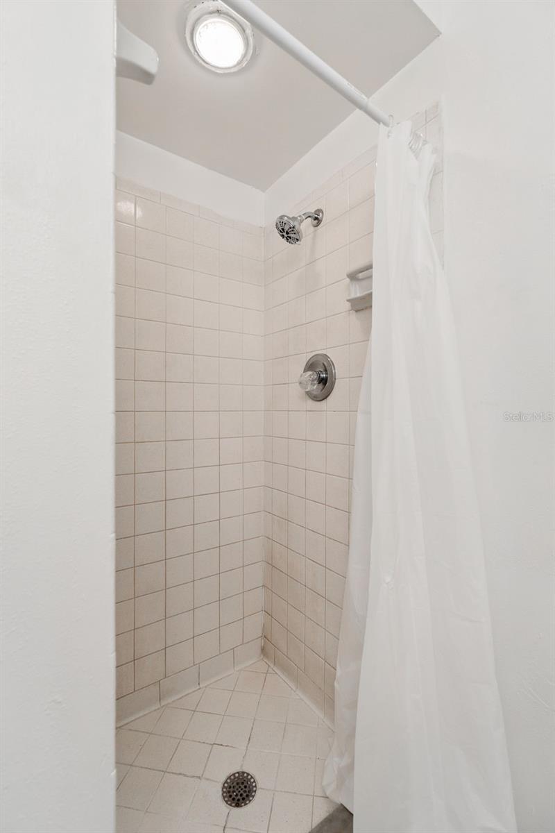 SECRET COVE SUB - Residential Lease
