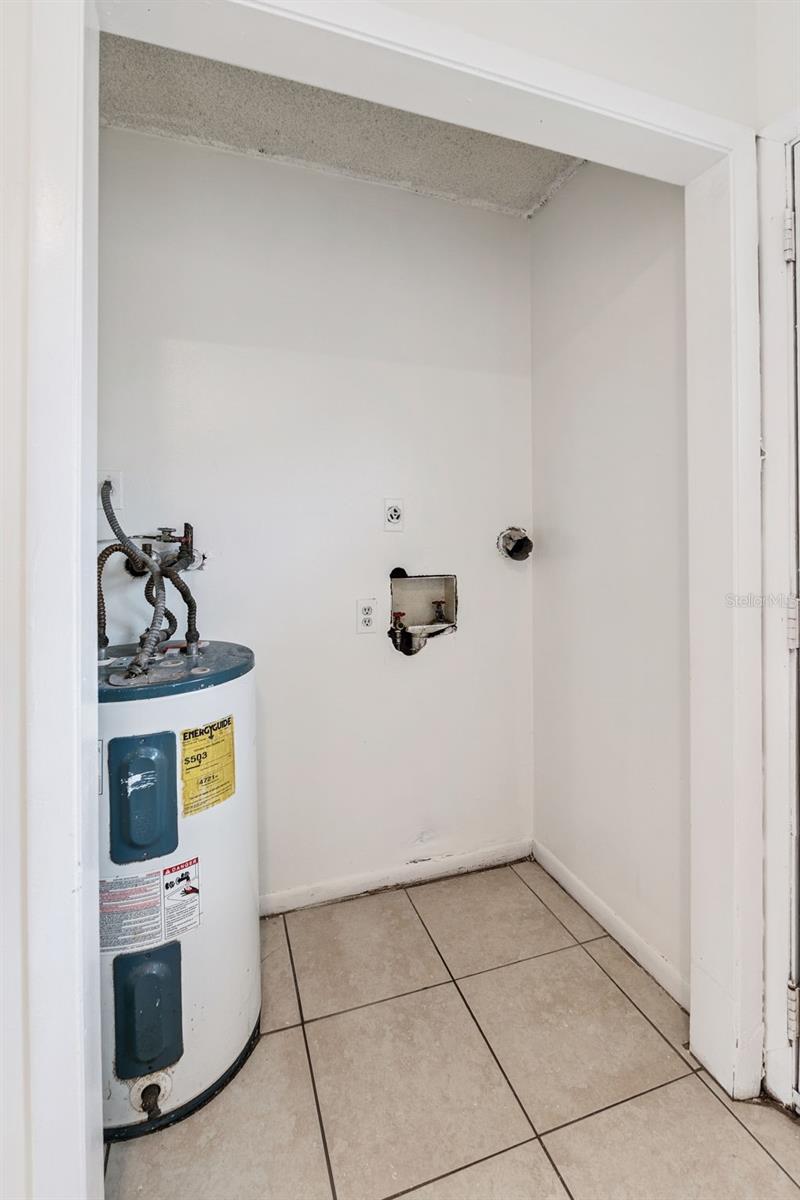 SECRET COVE SUB - Residential Lease