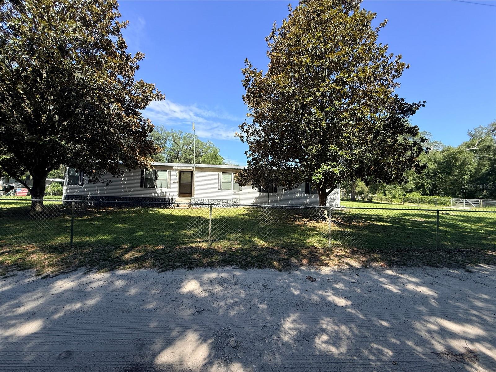 SILVER SPRINGS CAMPSITES - Residential