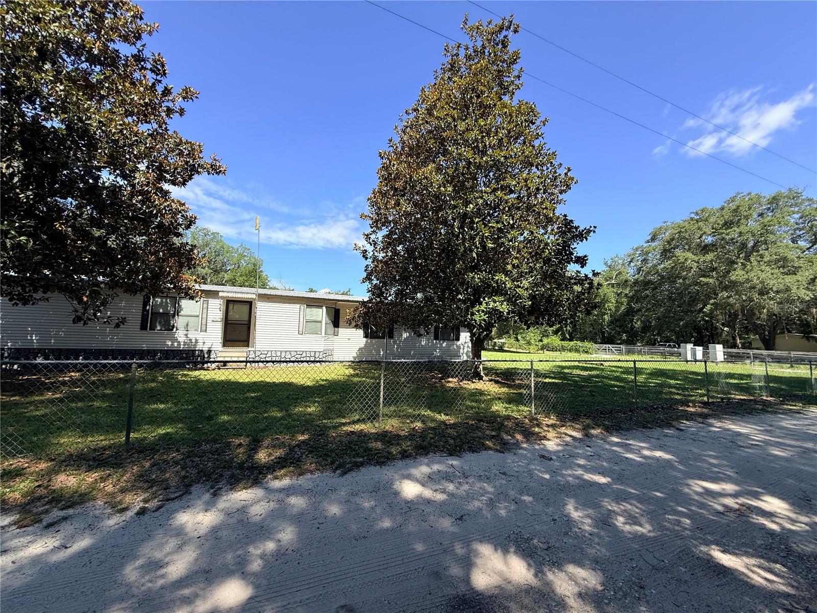 SILVER SPRINGS CAMPSITES - Residential
