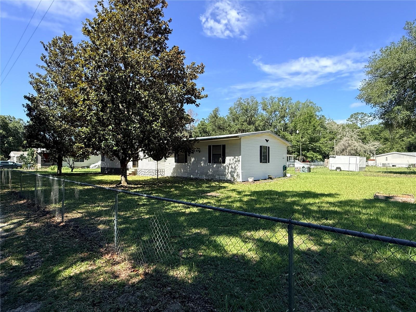 SILVER SPRINGS CAMPSITES - Residential