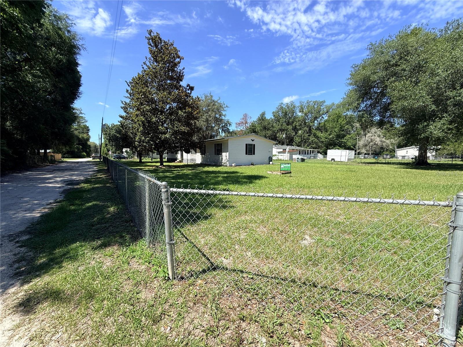 SILVER SPRINGS CAMPSITES - Residential