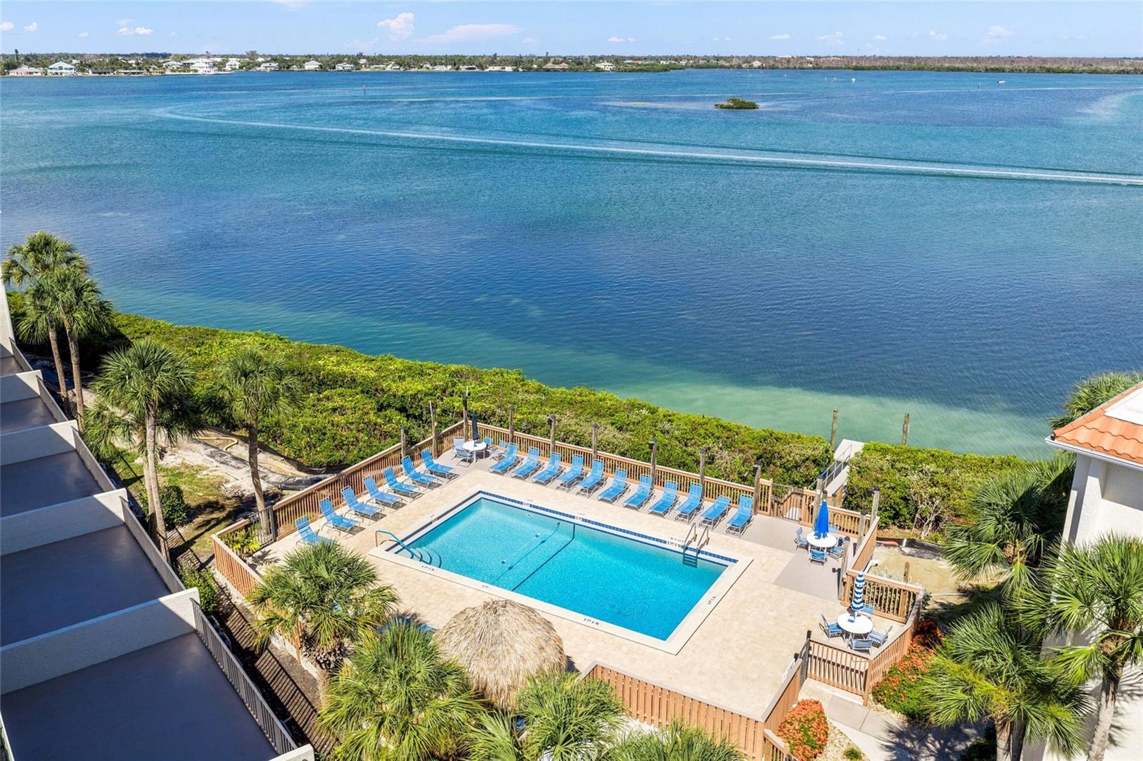 SANDPIPER KEY BLDG 05 - Residential