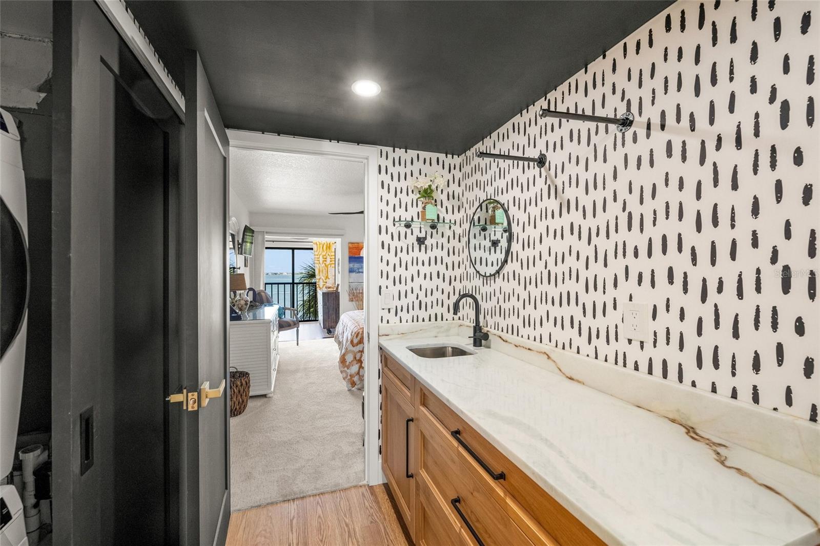 SANDPIPER KEY BLDG 05 - Residential