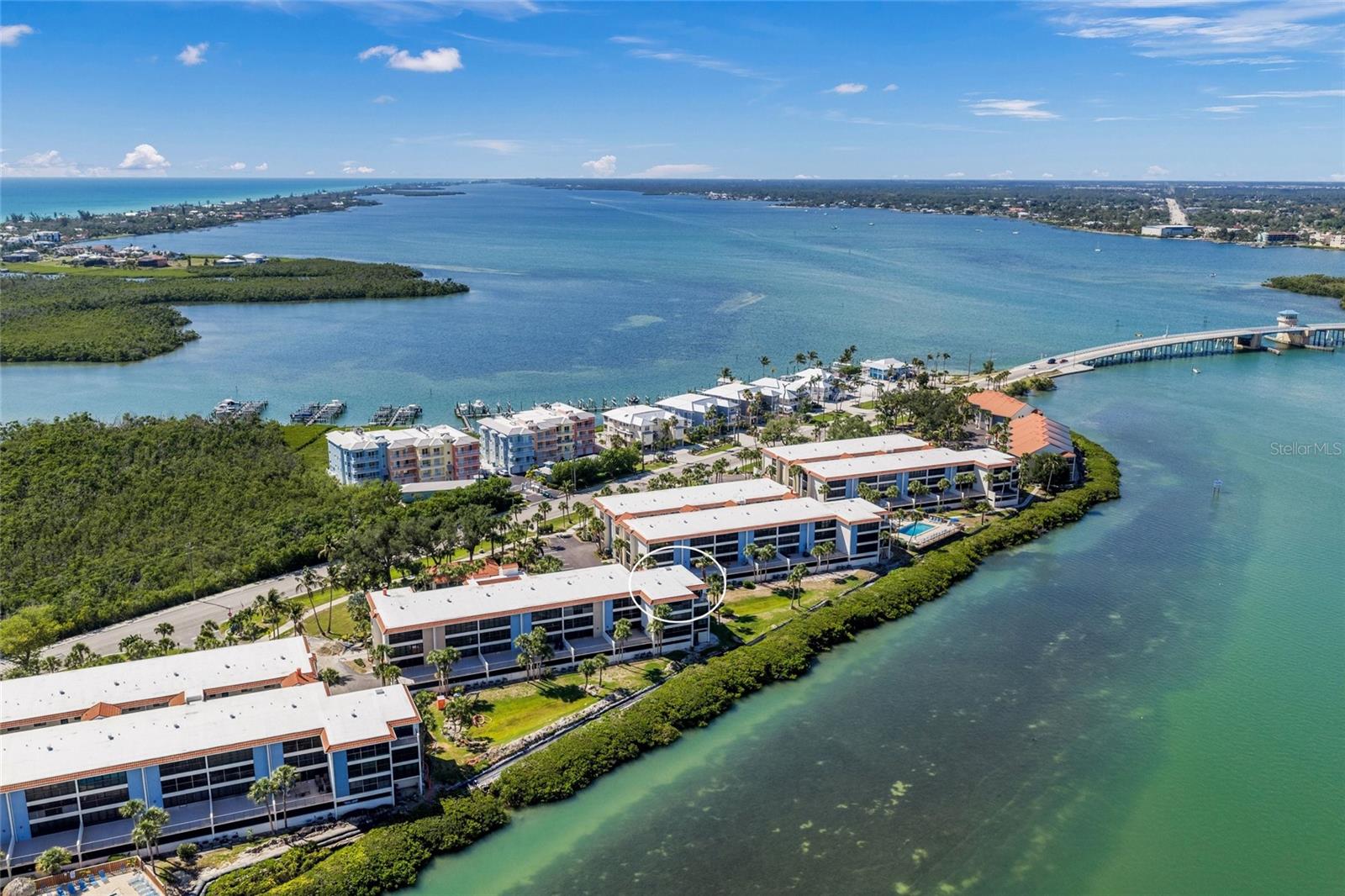SANDPIPER KEY BLDG 05 - Residential