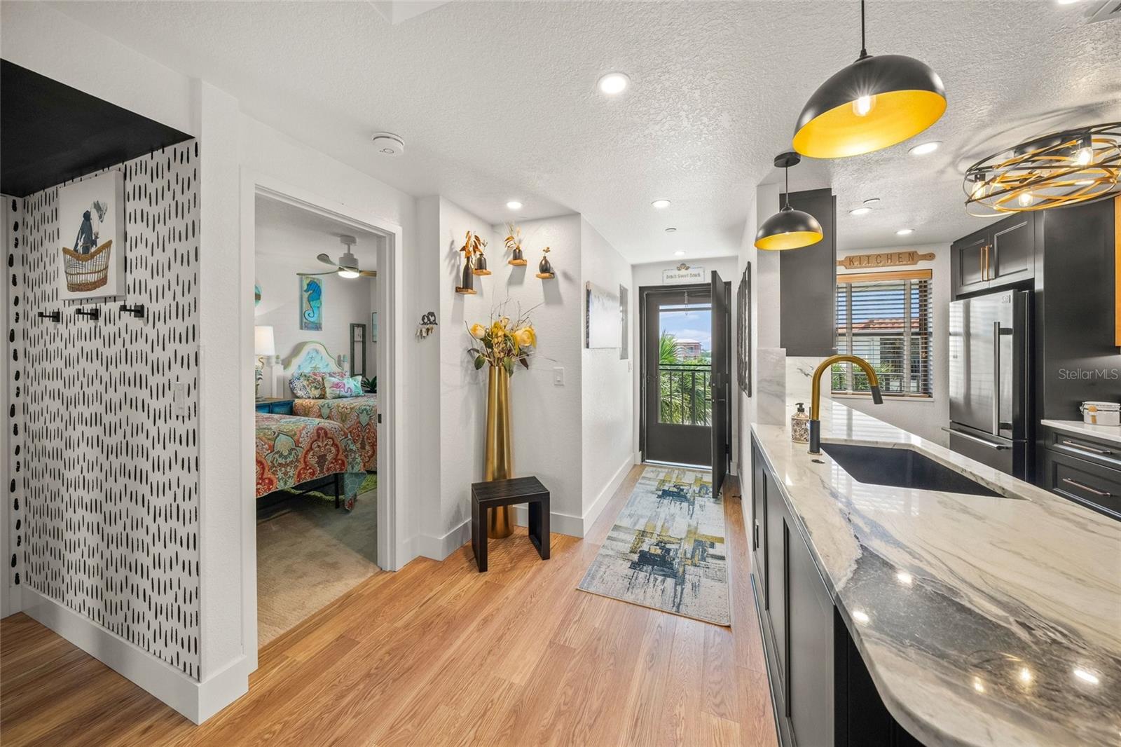 SANDPIPER KEY BLDG 05 - Residential