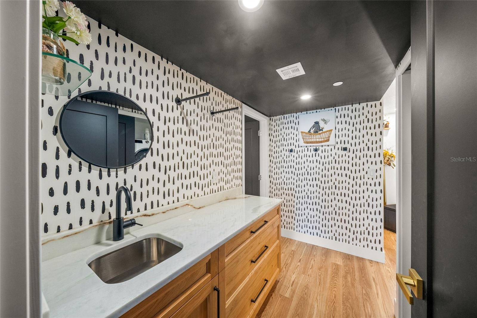SANDPIPER KEY BLDG 05 - Residential