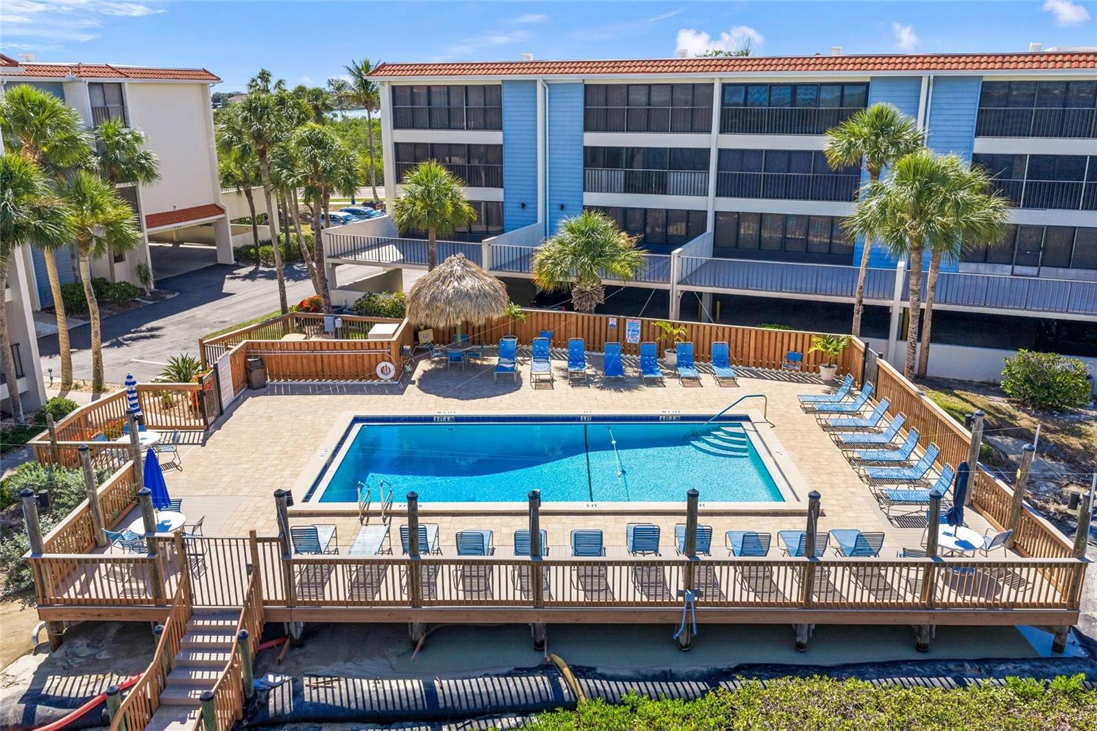 SANDPIPER KEY BLDG 05 - Residential