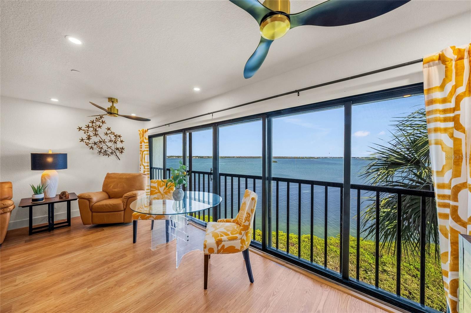 SANDPIPER KEY BLDG 05 - Residential
