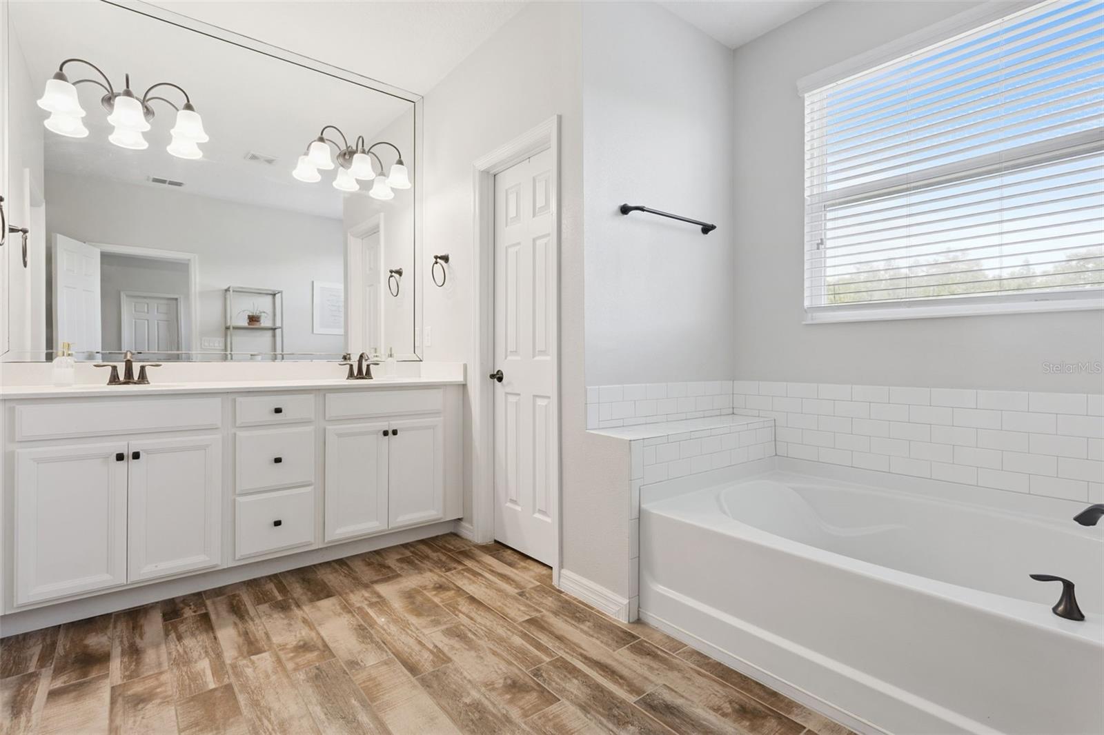 RANDAL PARK PH 2 - Residential