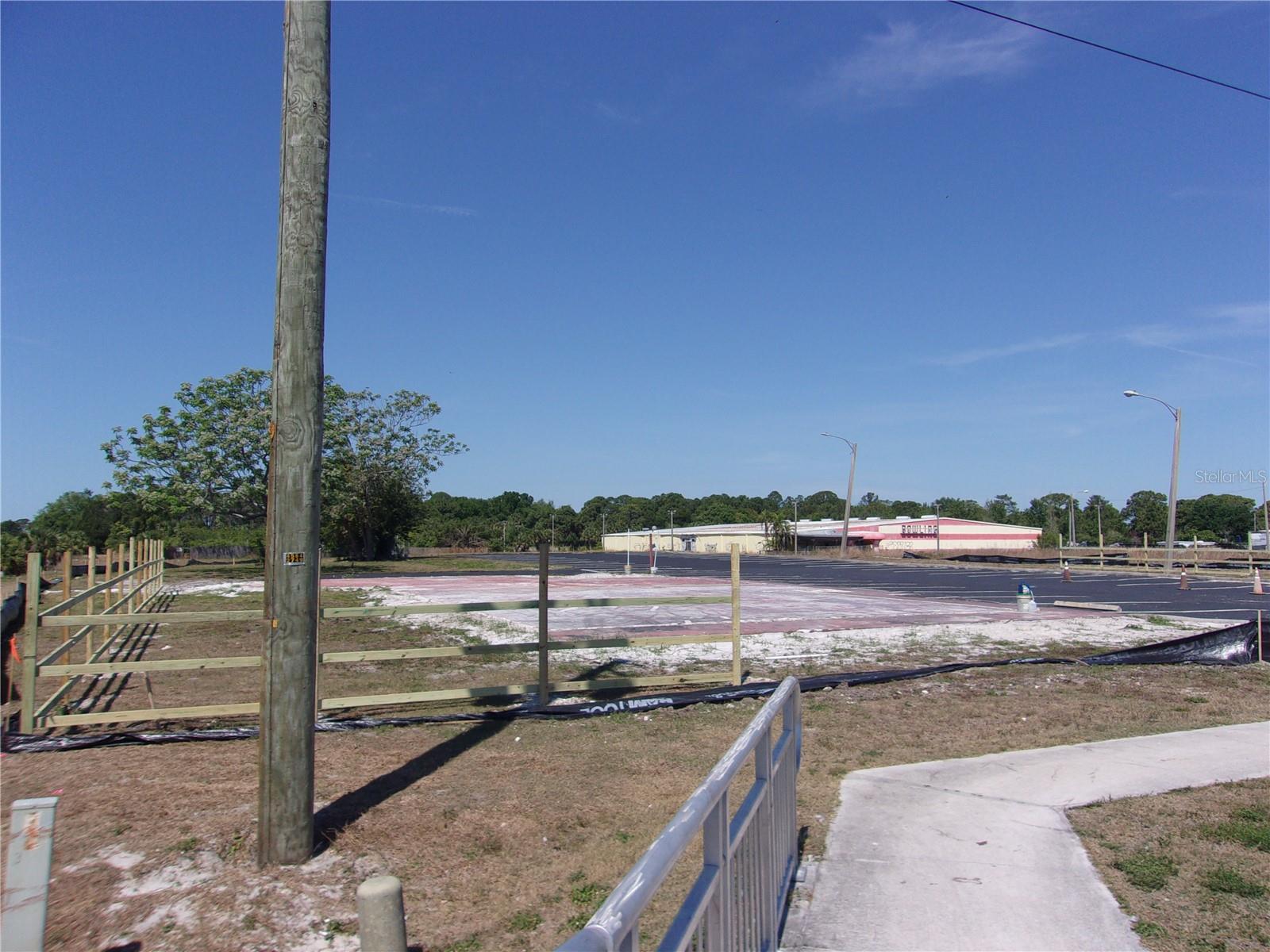 GULF BREEZE MANOR - Commercial Sale