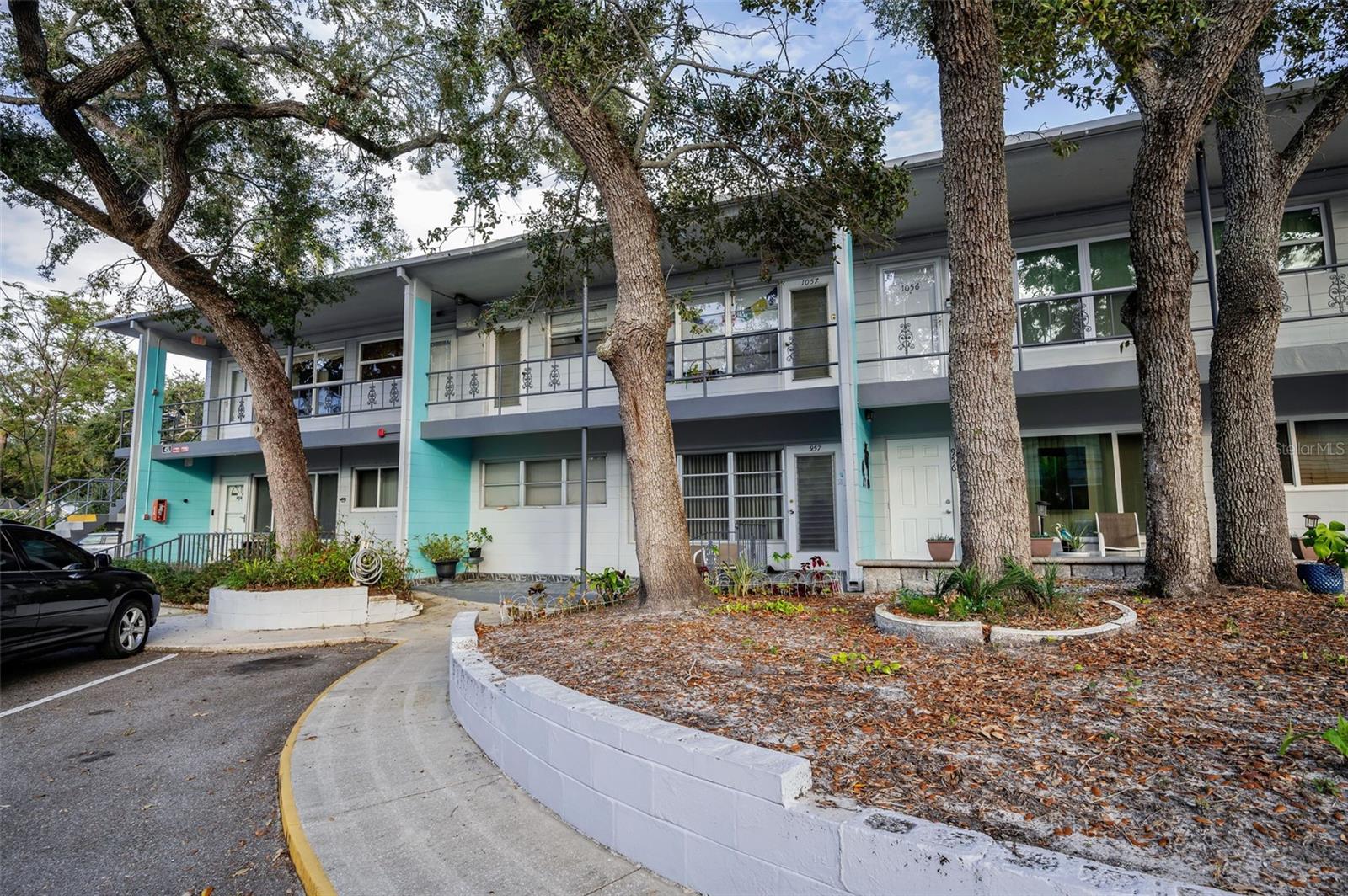 CLEARVIEW OAKS CONDO - Residential
