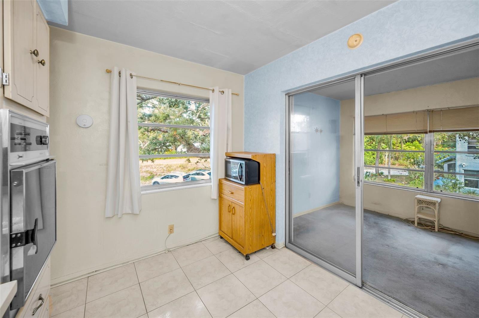 CLEARVIEW OAKS CONDO - Residential