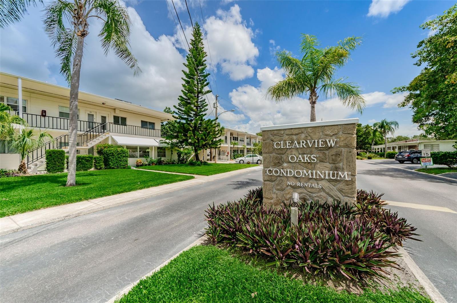 CLEARVIEW OAKS CONDO - Residential