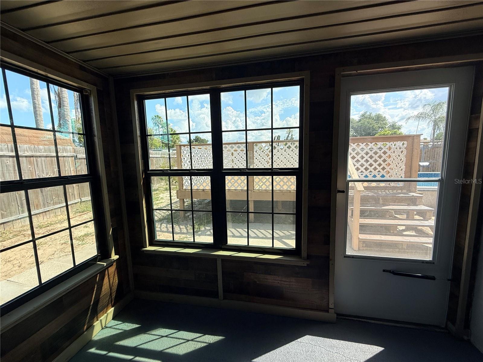 THE LAKES - Residential Lease