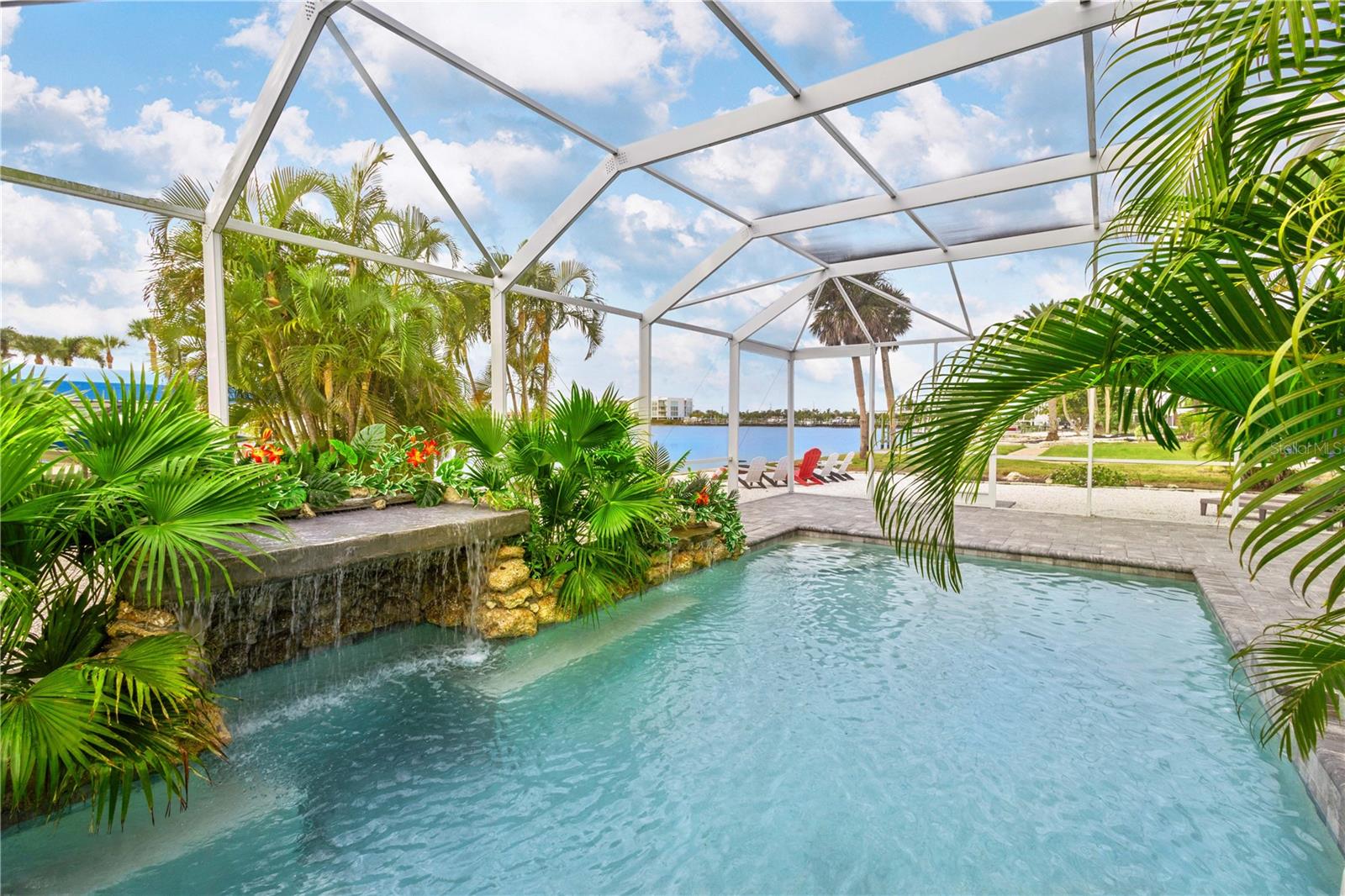 POINT PINES - Residential