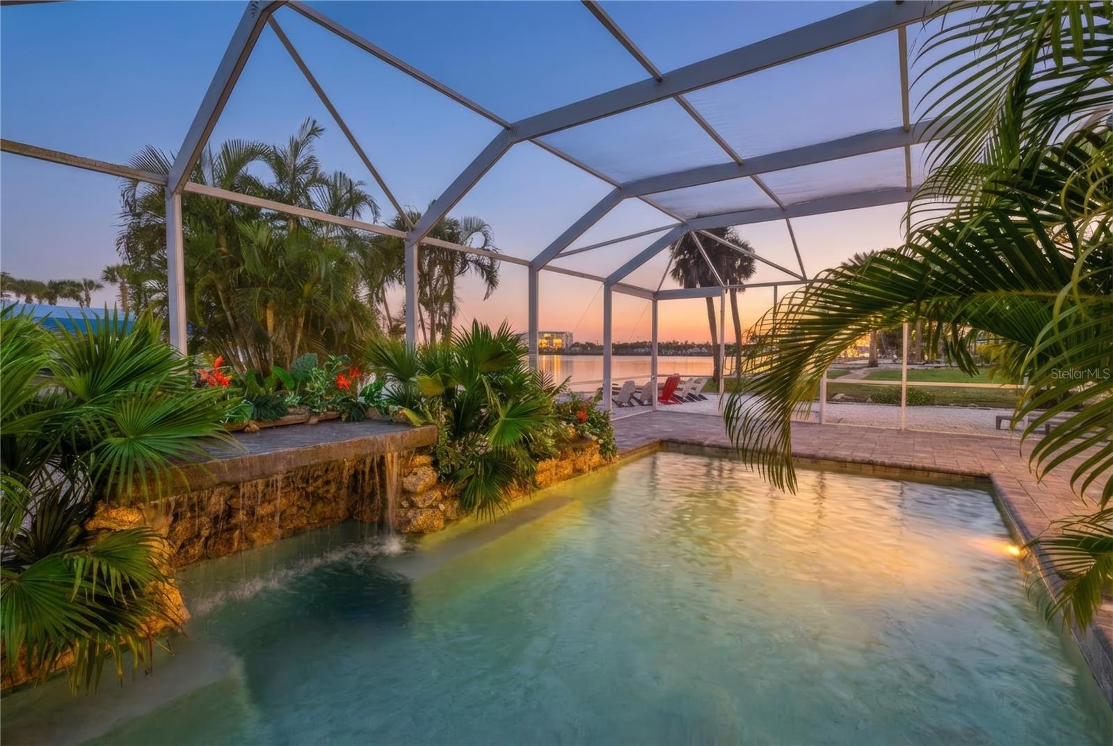 POINT PINES - Residential