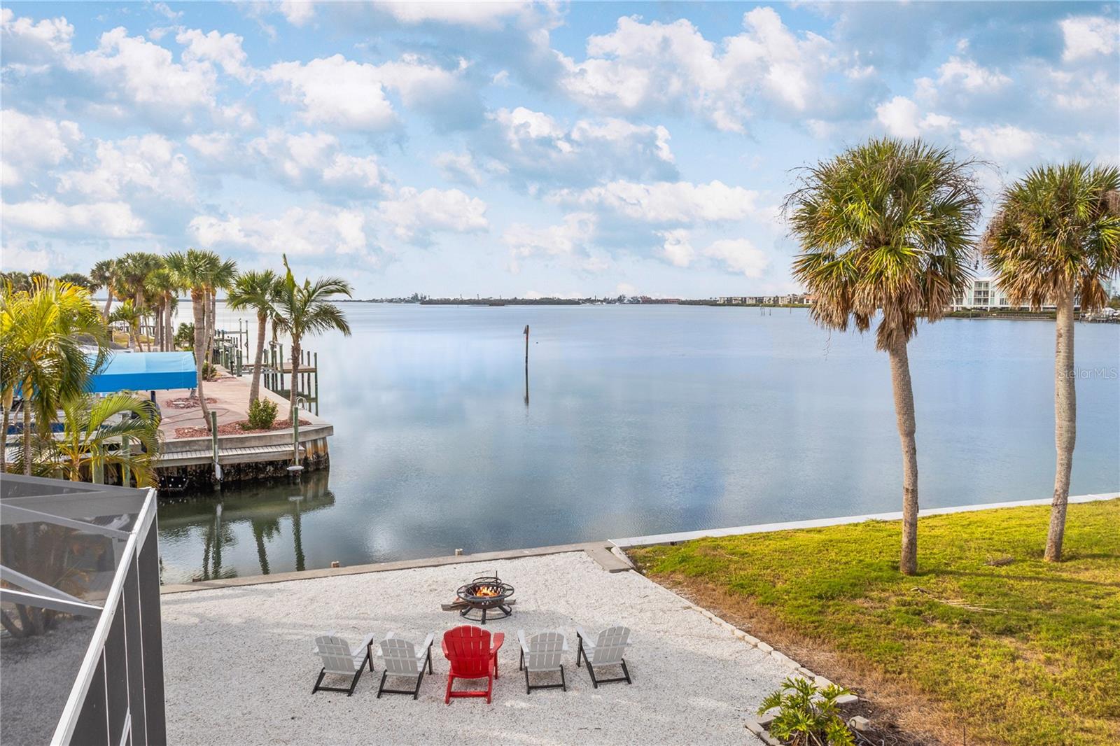 POINT PINES - Residential