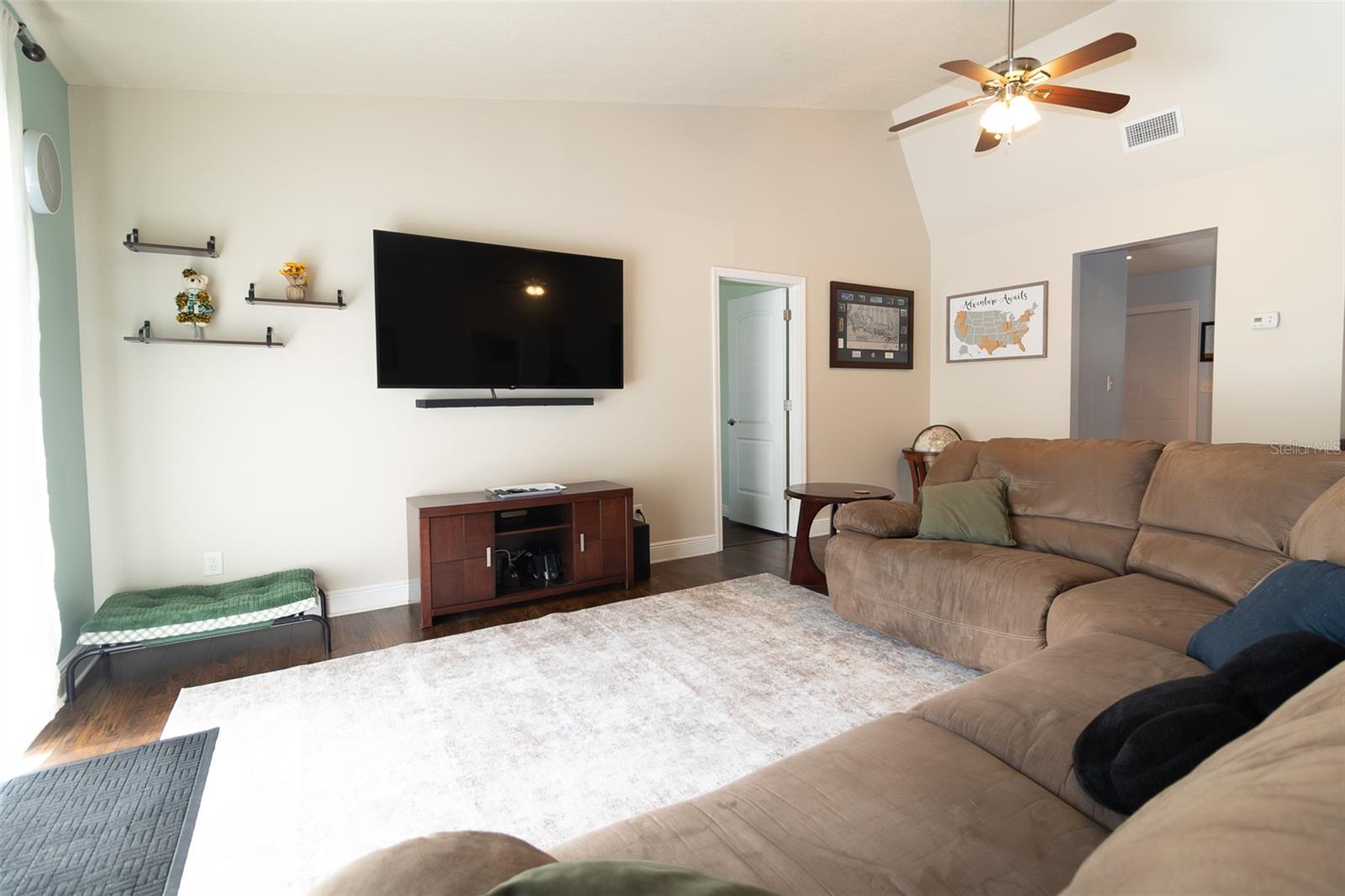 LAKEMONT UNIT 4 - Residential