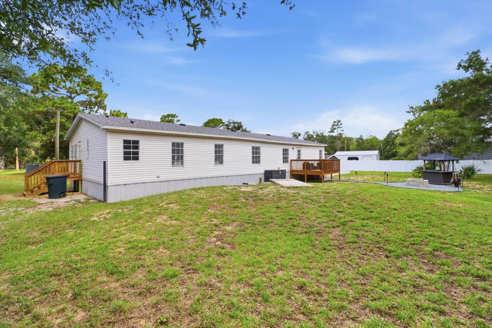 HOLIDAY ACRES UNIT 3 - Residential