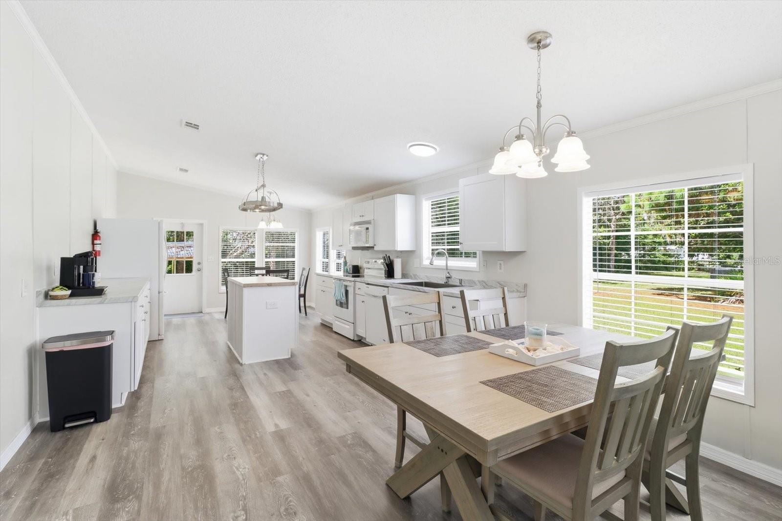 HOLIDAY ACRES UNIT 3 - Residential
