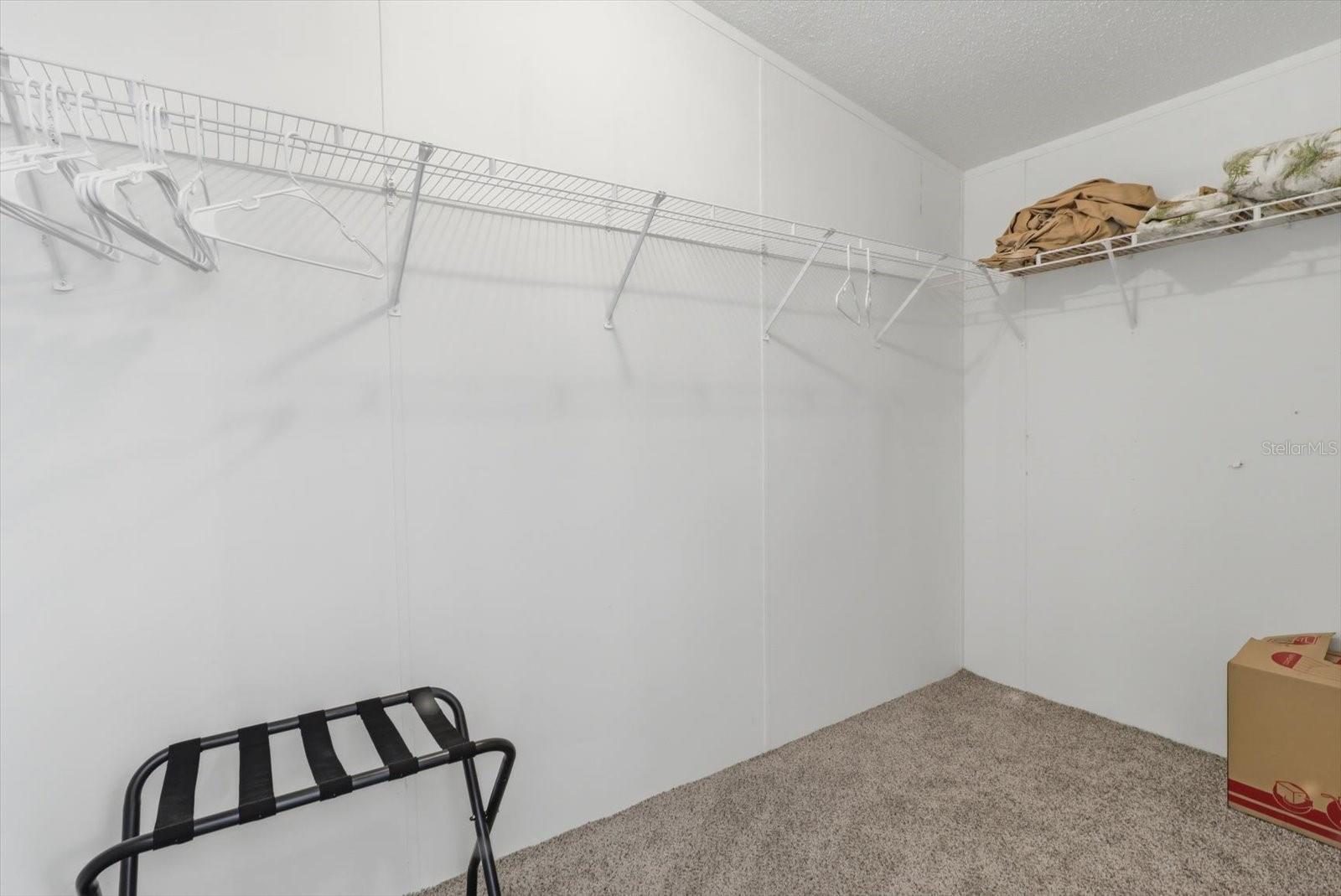 HOLIDAY ACRES UNIT 3 - Residential
