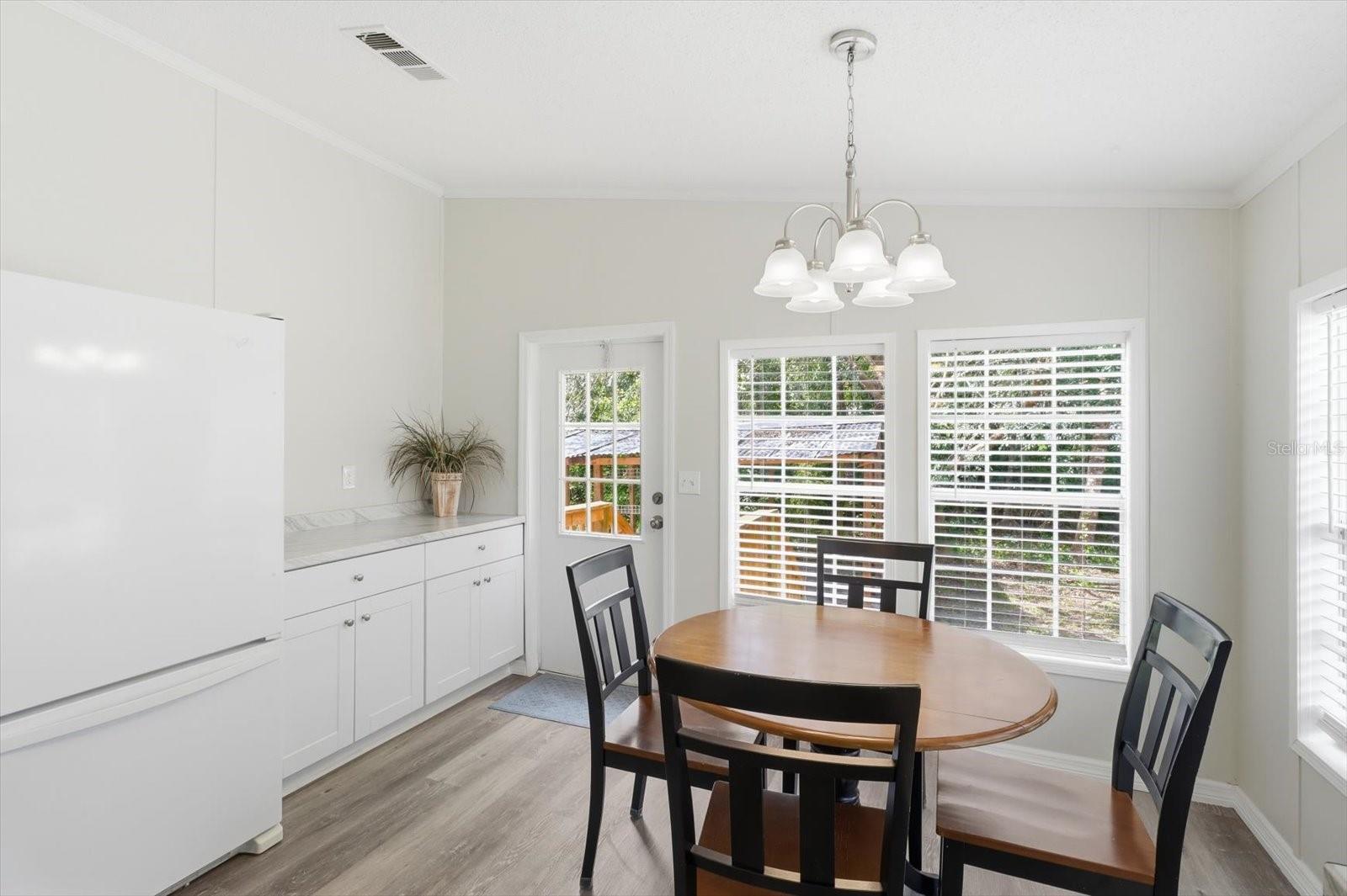 HOLIDAY ACRES UNIT 3 - Residential