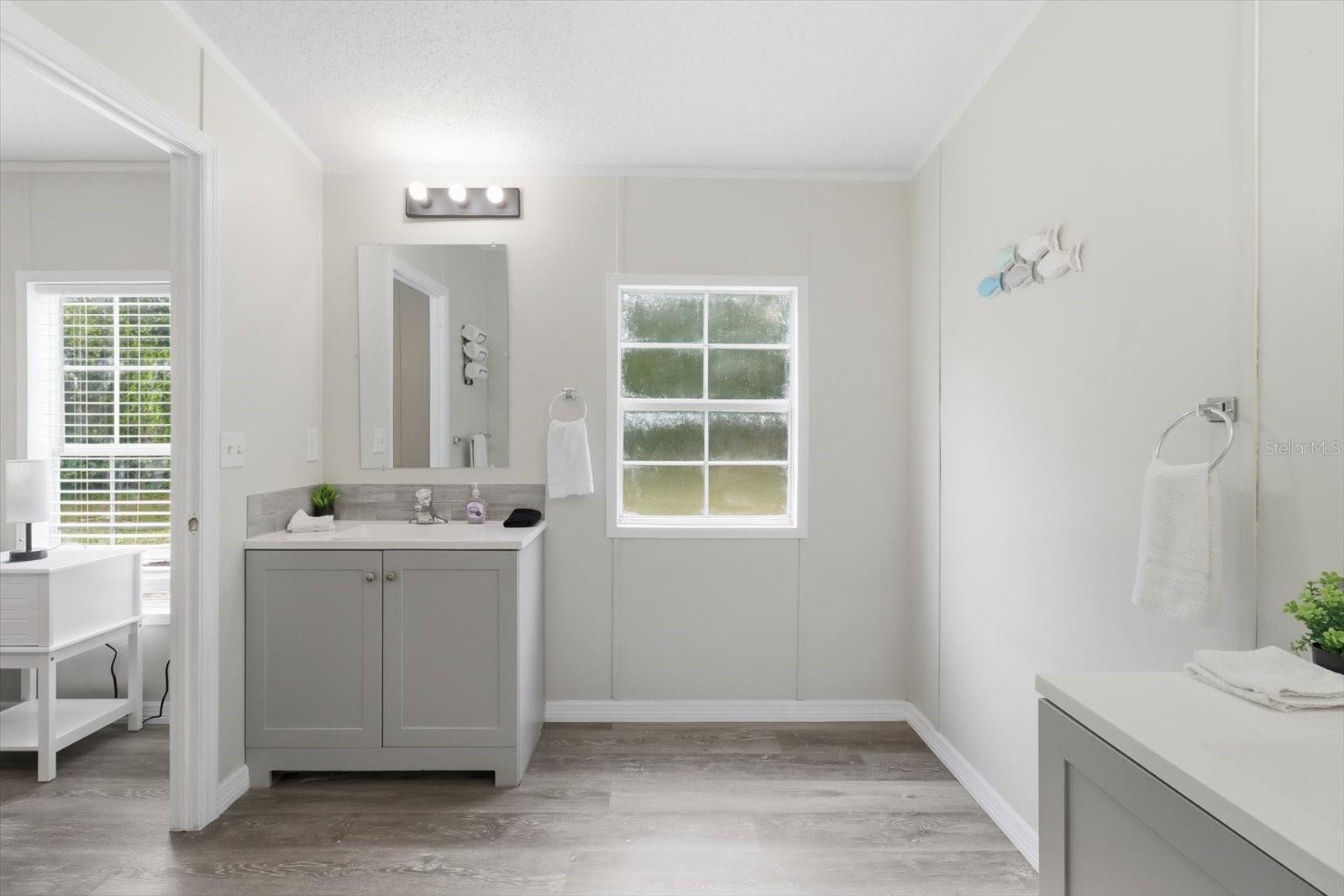 HOLIDAY ACRES UNIT 3 - Residential