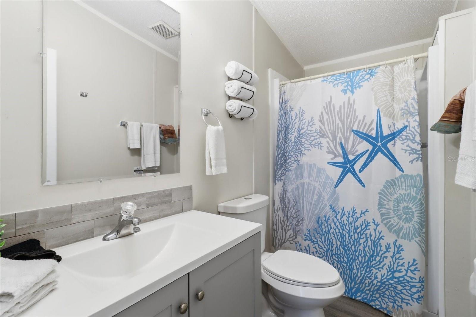 HOLIDAY ACRES UNIT 3 - Residential