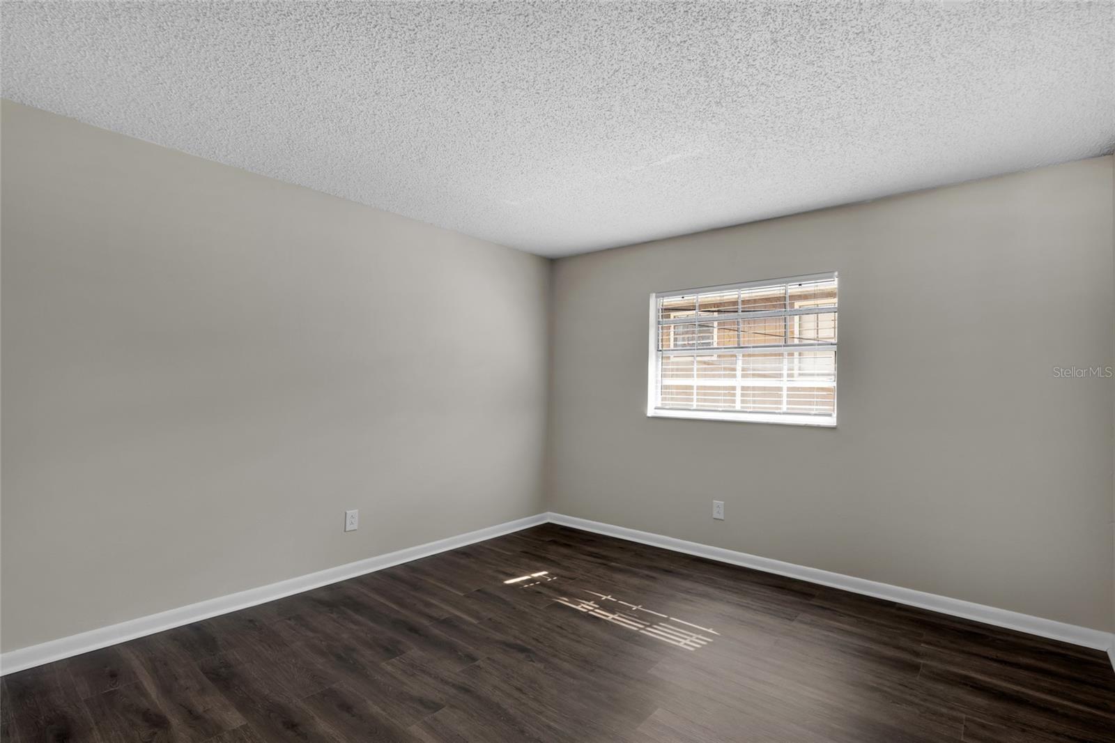 FORT KING OAKS - Residential Lease