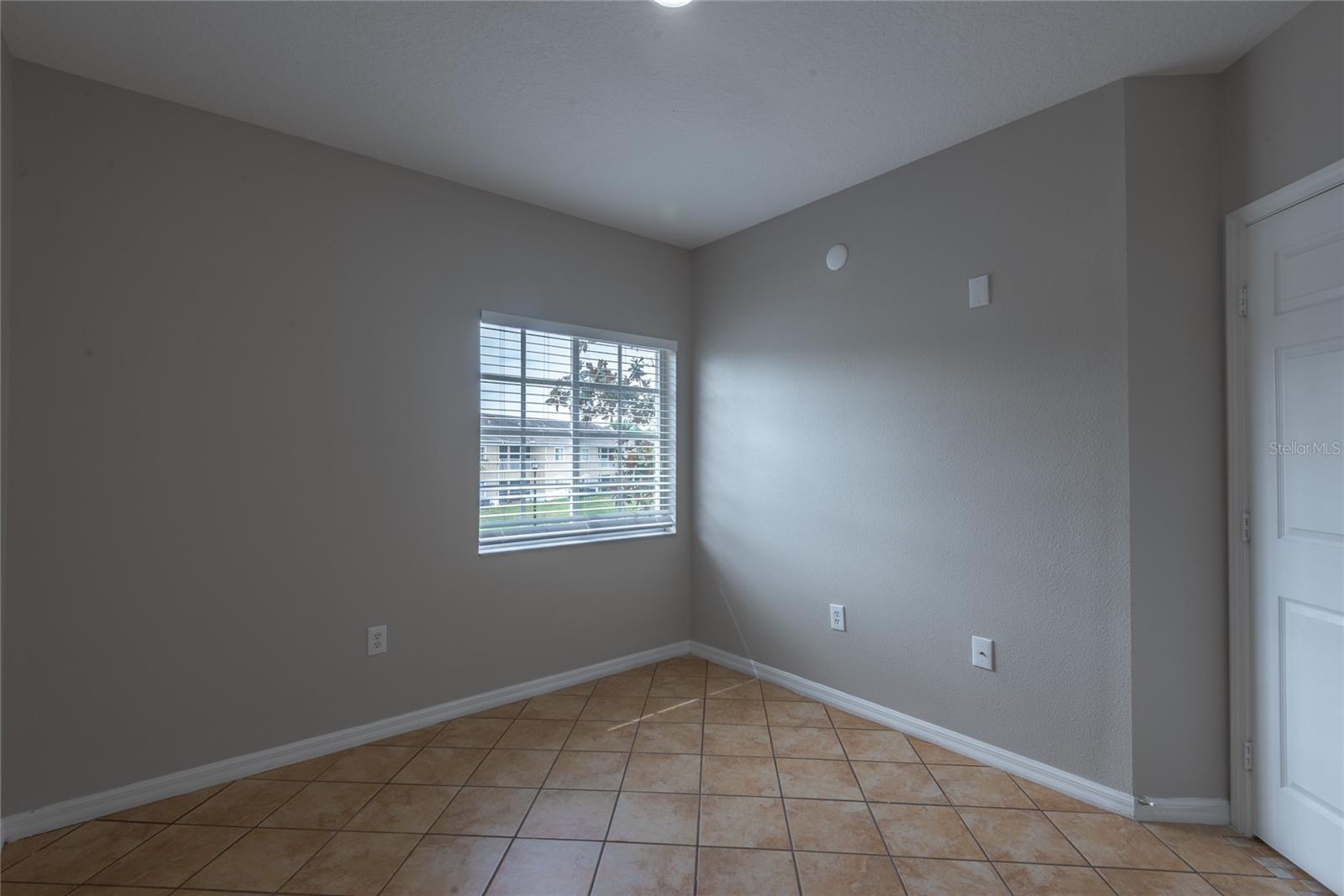 VILLAGES OF BLOOMINGDALE CONDO - Residential