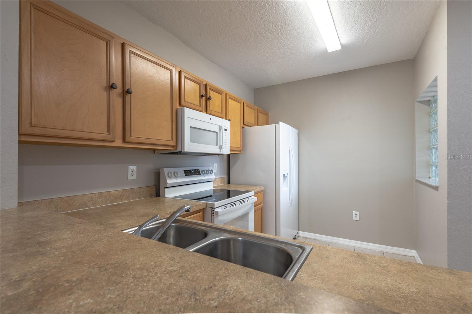VILLAGES OF BLOOMINGDALE CONDO - Residential