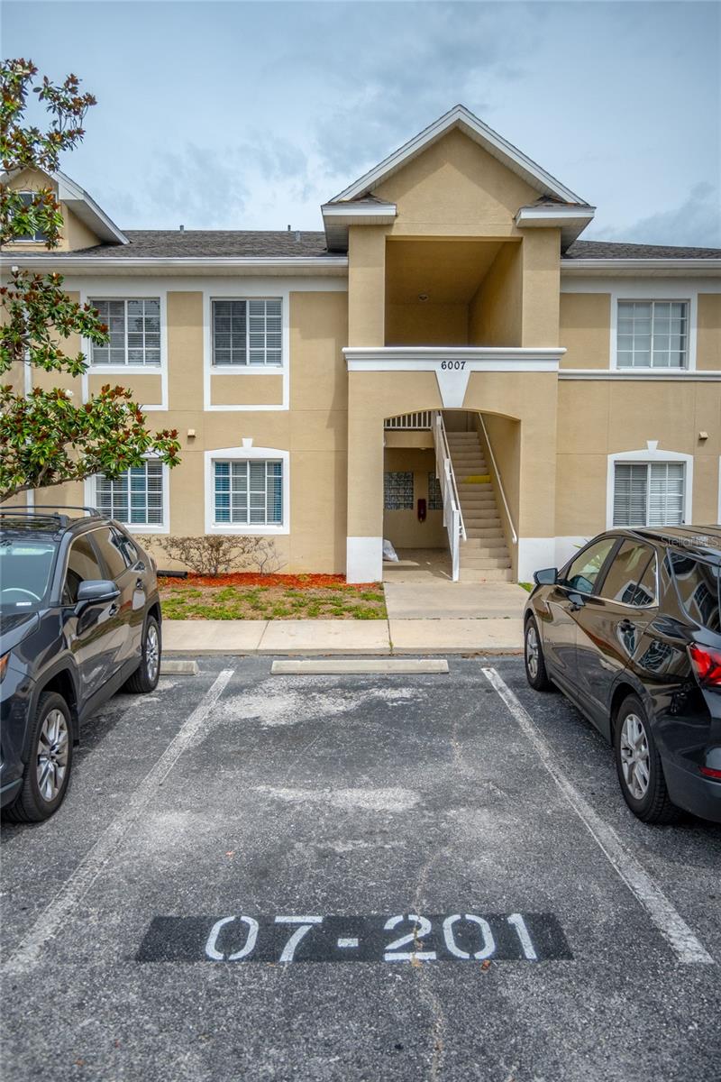 VILLAGES OF BLOOMINGDALE CONDO - Residential