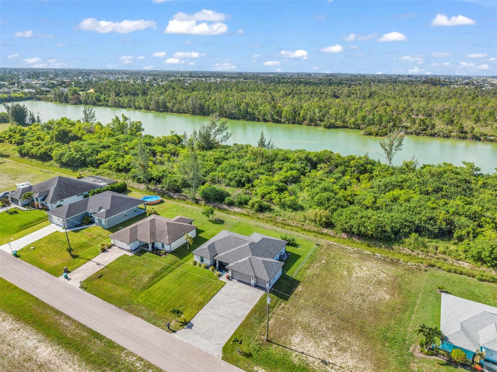 CAPE CORAL - Residential