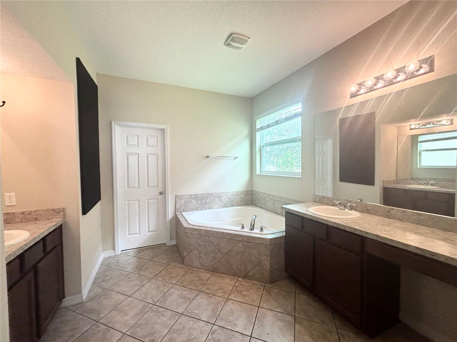 STEVENS PLANTATION - Residential Lease