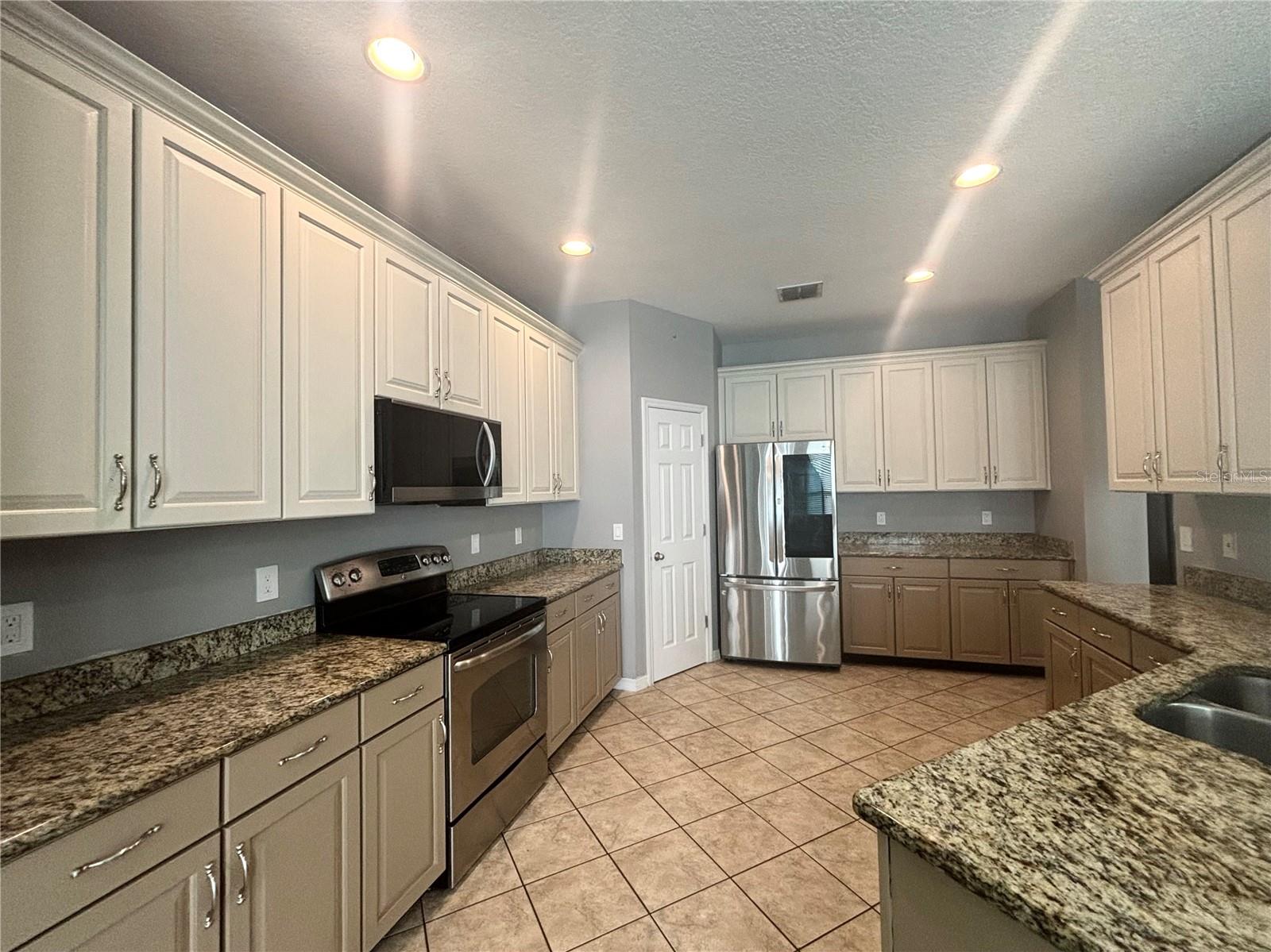 STEVENS PLANTATION - Residential Lease