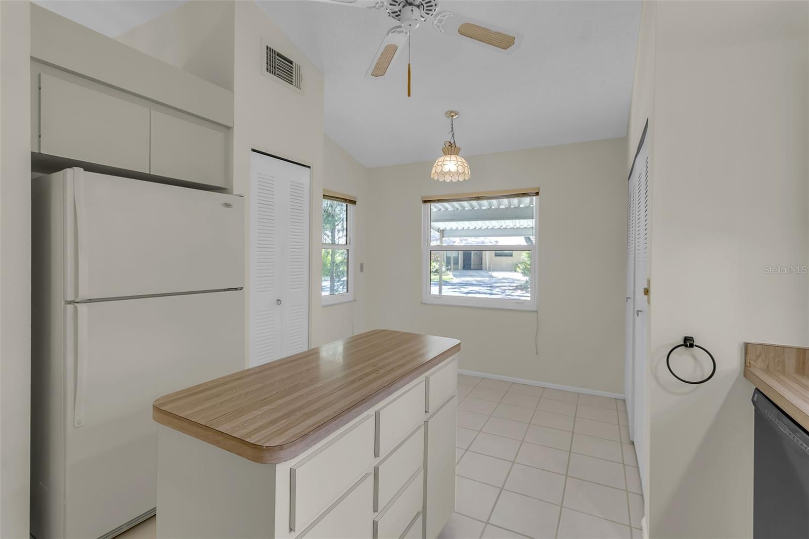 VILLAGE GARDENS PH 3 - Residential