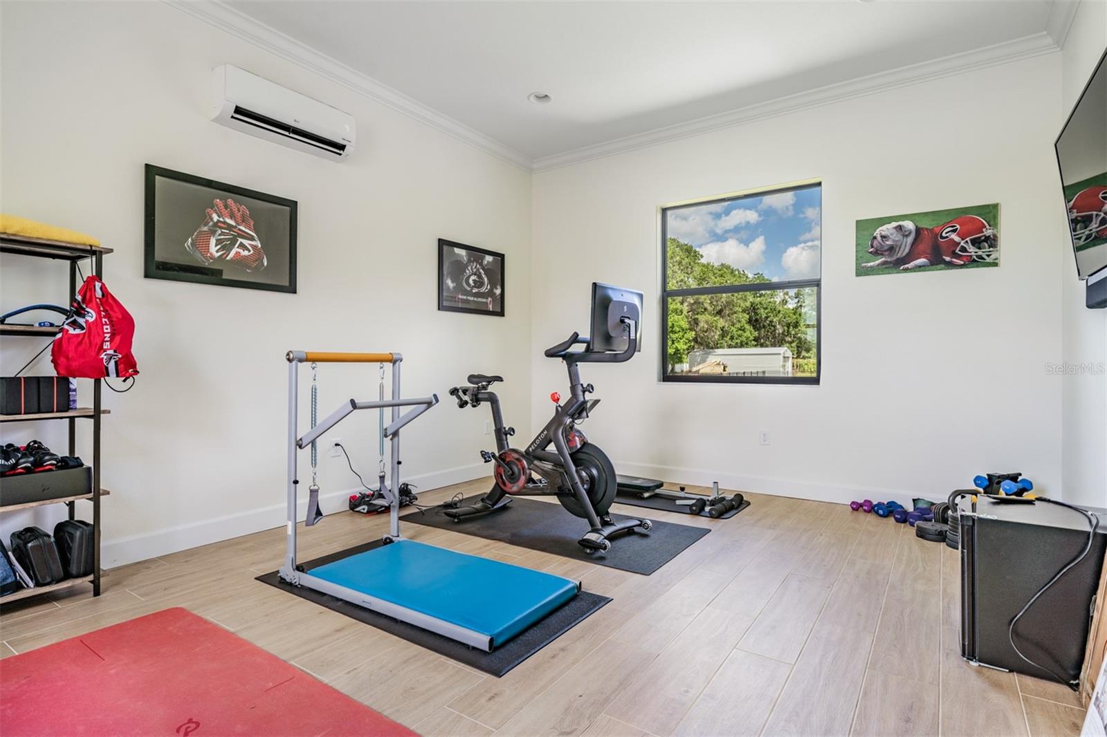 HAWK CREEK RESERVE - Residential
