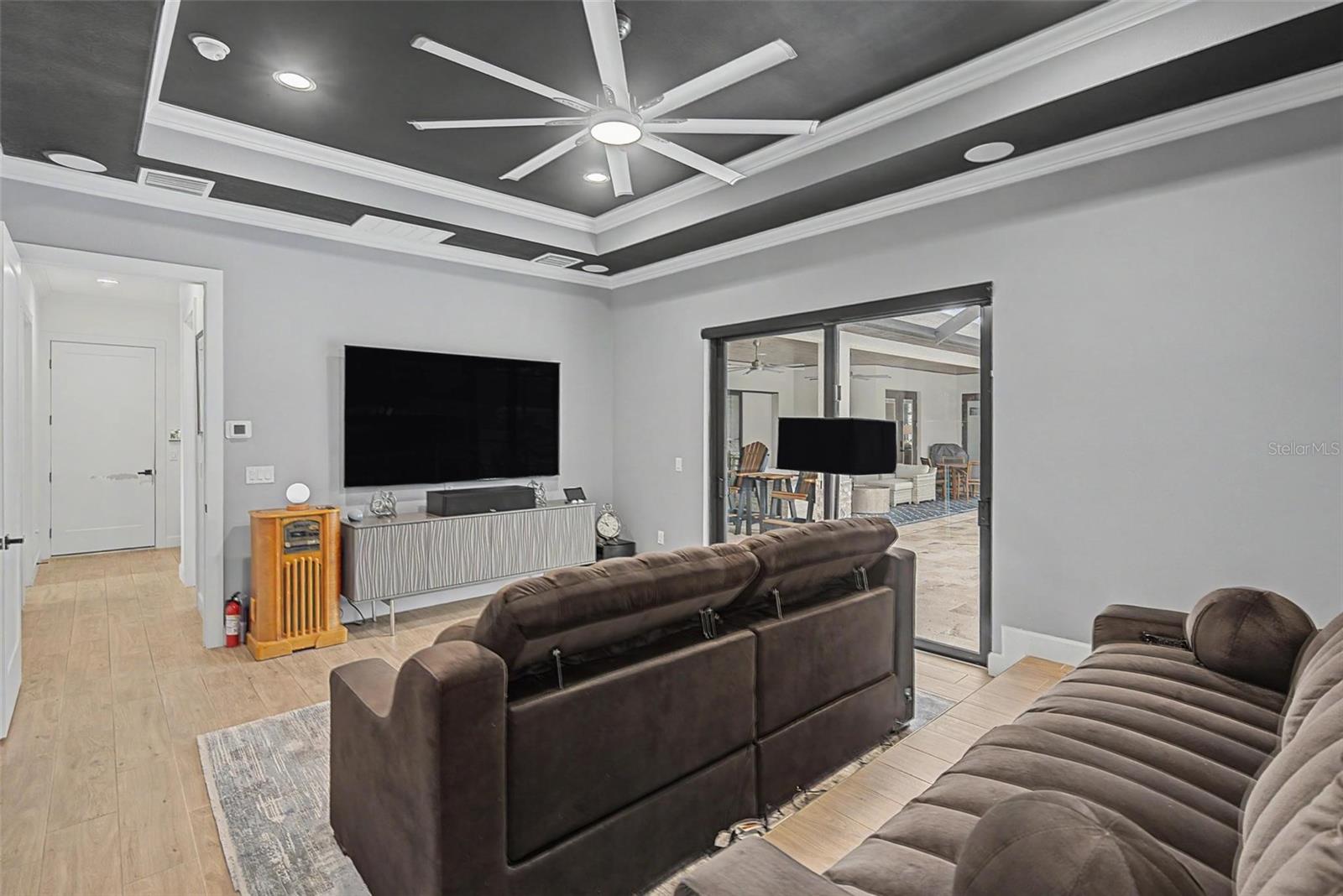 HAWK CREEK RESERVE - Residential