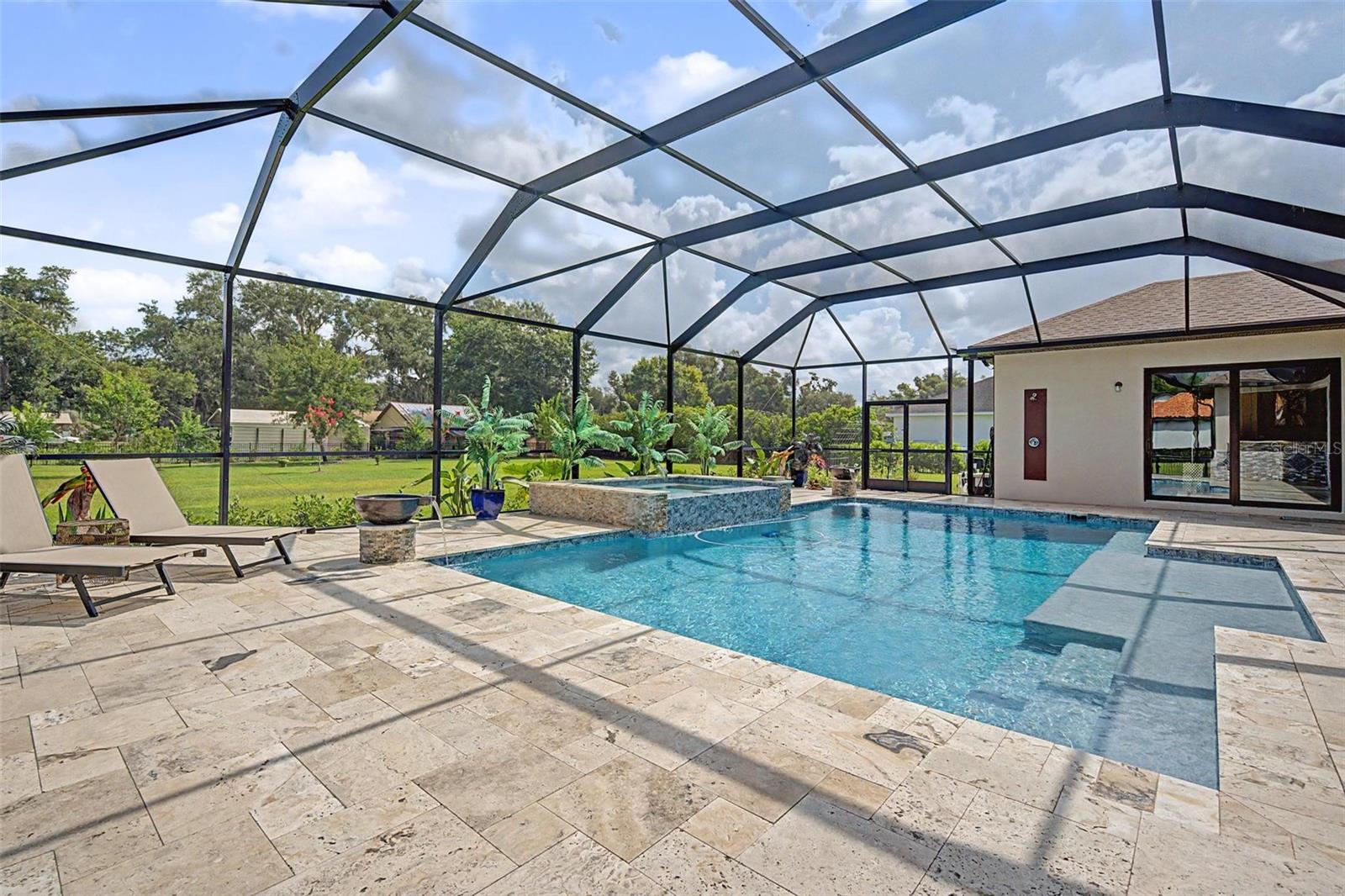 HAWK CREEK RESERVE - Residential