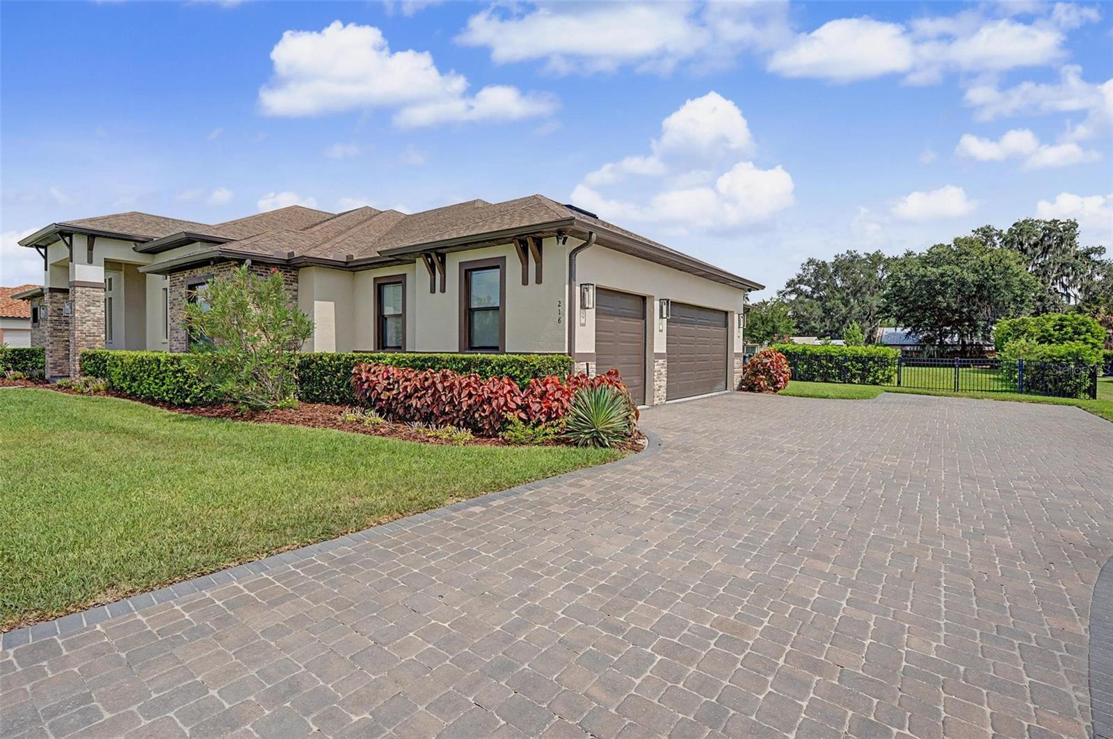 HAWK CREEK RESERVE - Residential
