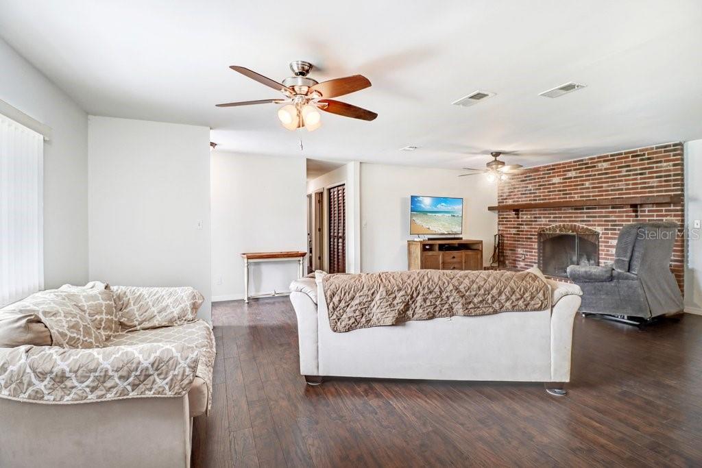 ARIANA HILLS - Residential