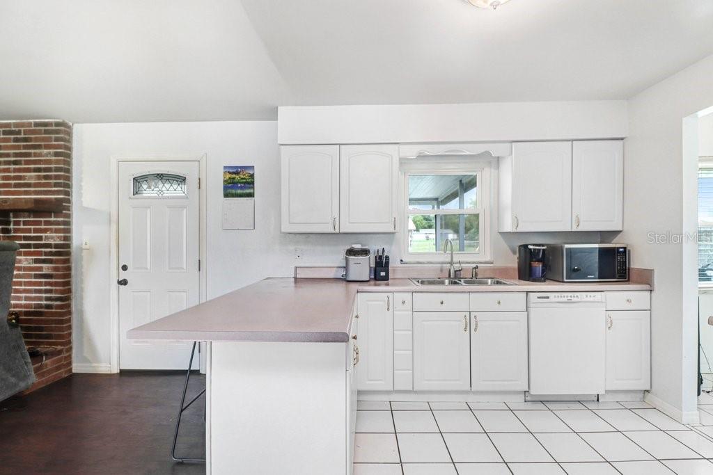 ARIANA HILLS - Residential