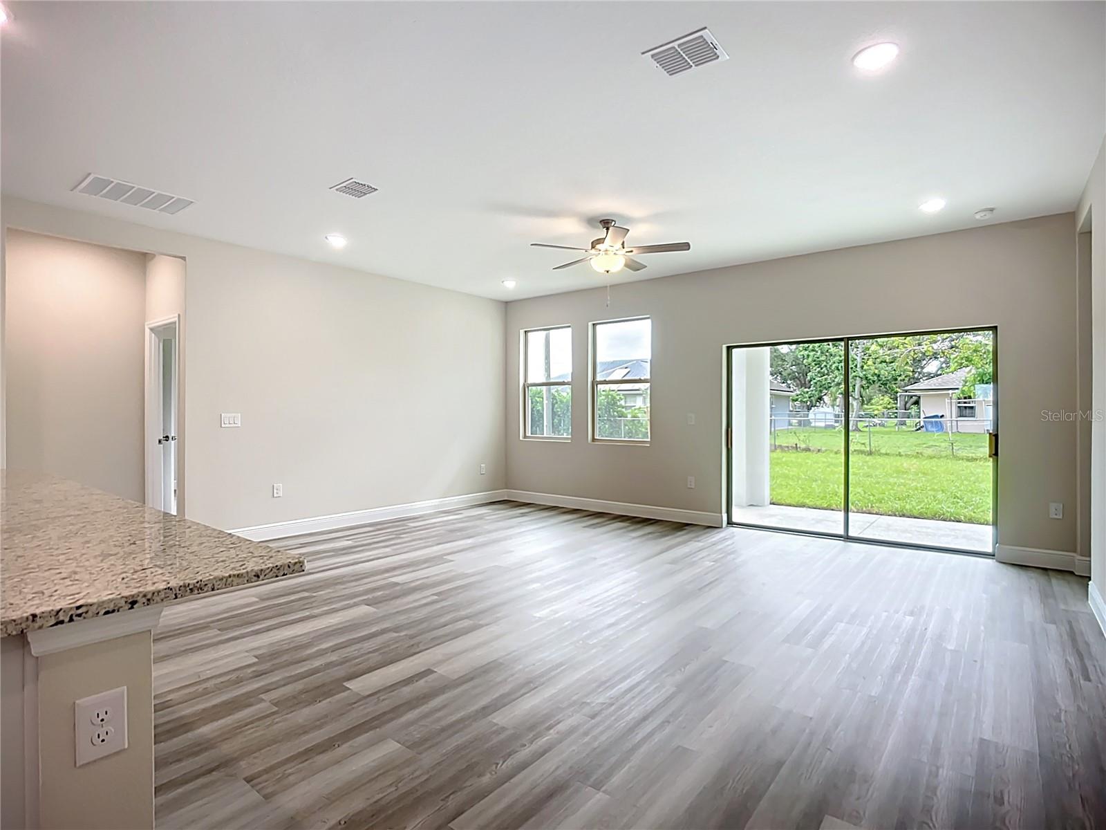 1547 - PORT CHARLOTTE SUB 16 - Residential