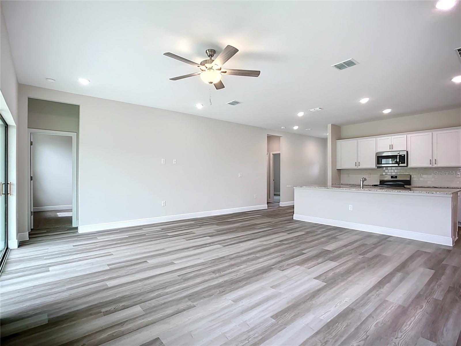 1547 - PORT CHARLOTTE SUB 16 - Residential